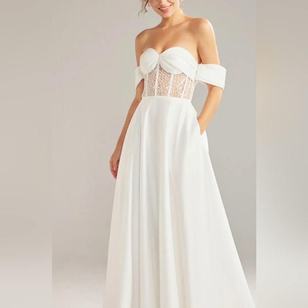 AW Bridal "AW Giona Wedding Dress," size 0 - Picture 5 of 12